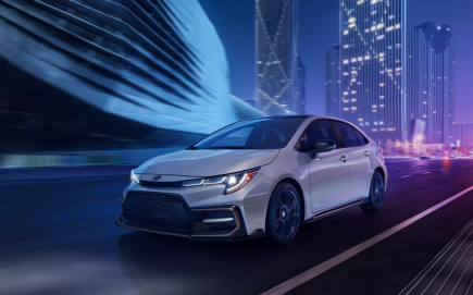 2022 Toyota Corolla Fights the 2022 Nissan Sentra in a Compact Car Death Battle