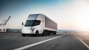 Tesla Semi electric self-driving semi-truck