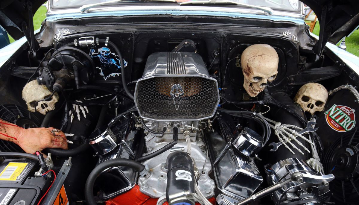 Carbureted engine on display in West Sussex