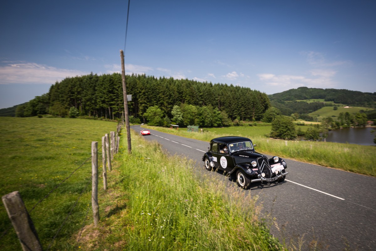 Citroen Traction driving in France 