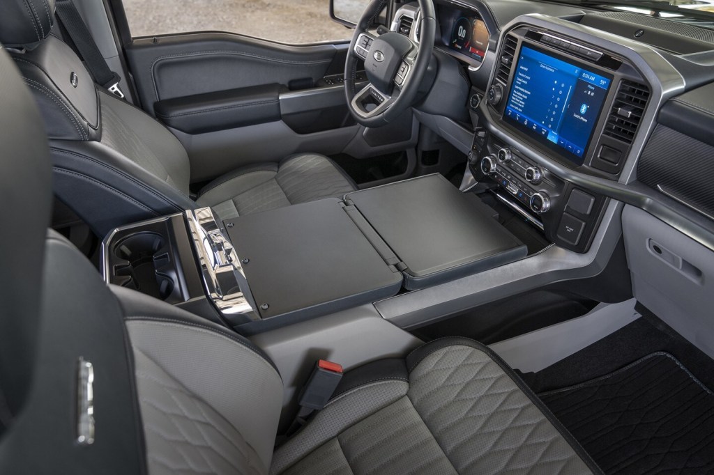 2021 Ford F-150 interior 