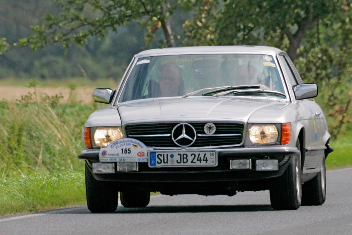 Mercedes-Benz 450SL driving in Germany