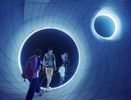 Forget SpaceX! Space Travel Through a Wormhole May Actually Be Possible
