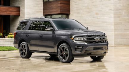 The 2022 Ford Expedition Max Looks Incredibly Hefty