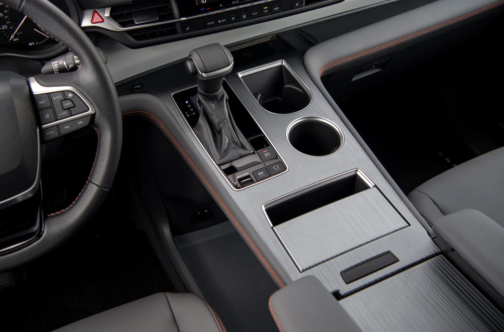 2022 Toyota Sienna XSE center console