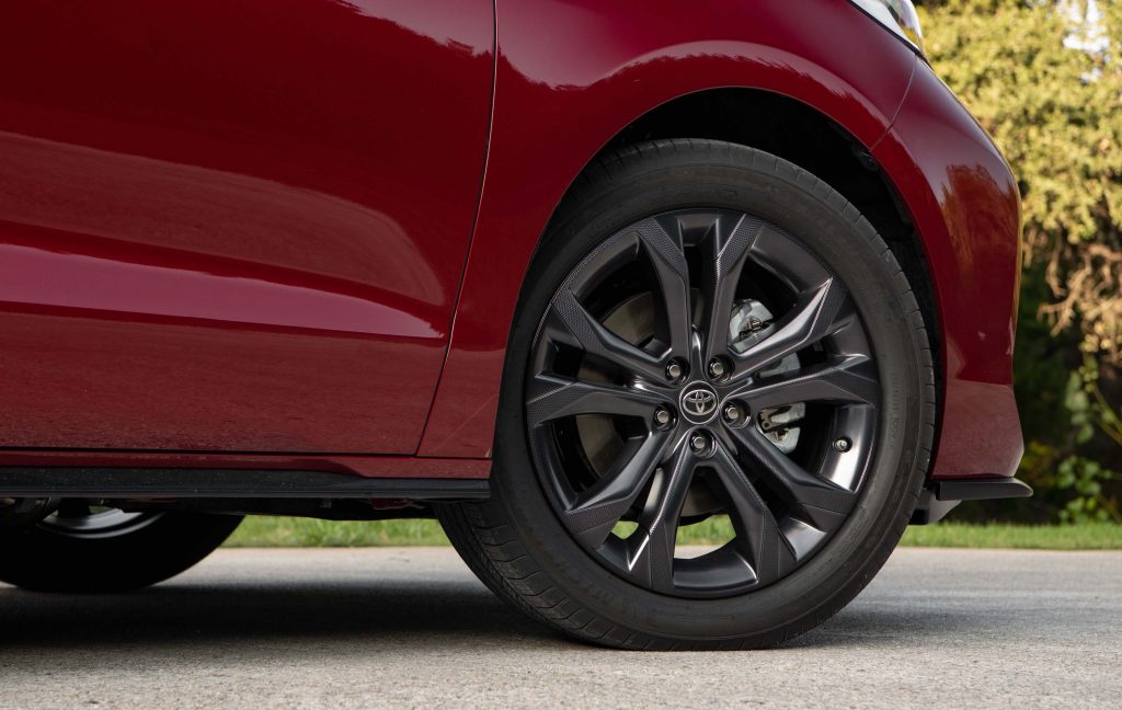 2022 Toyota Sienna XSE dark gray 20-inch wheel