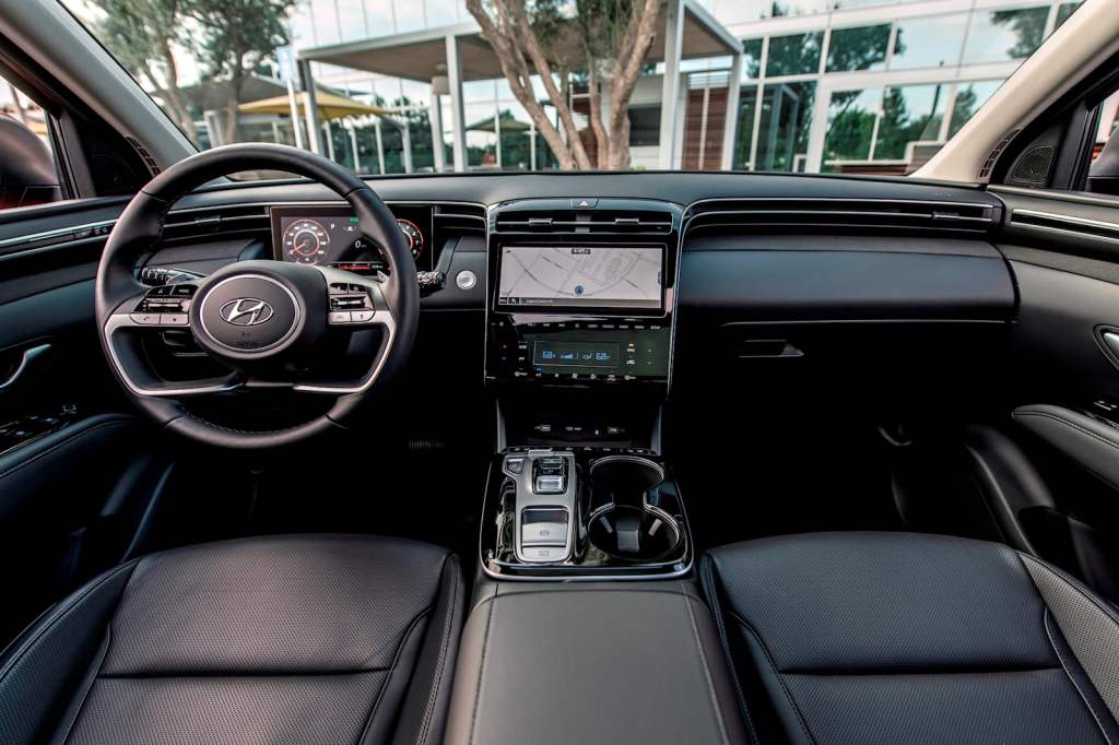 2022 Hyundai Tucson XRT interior 