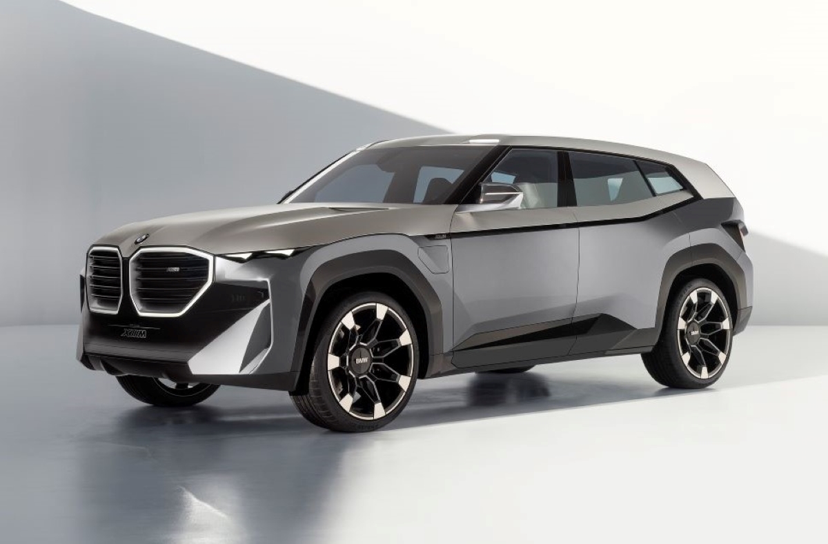 2023 BMW XM: Hybrid Specs, Range, and Features