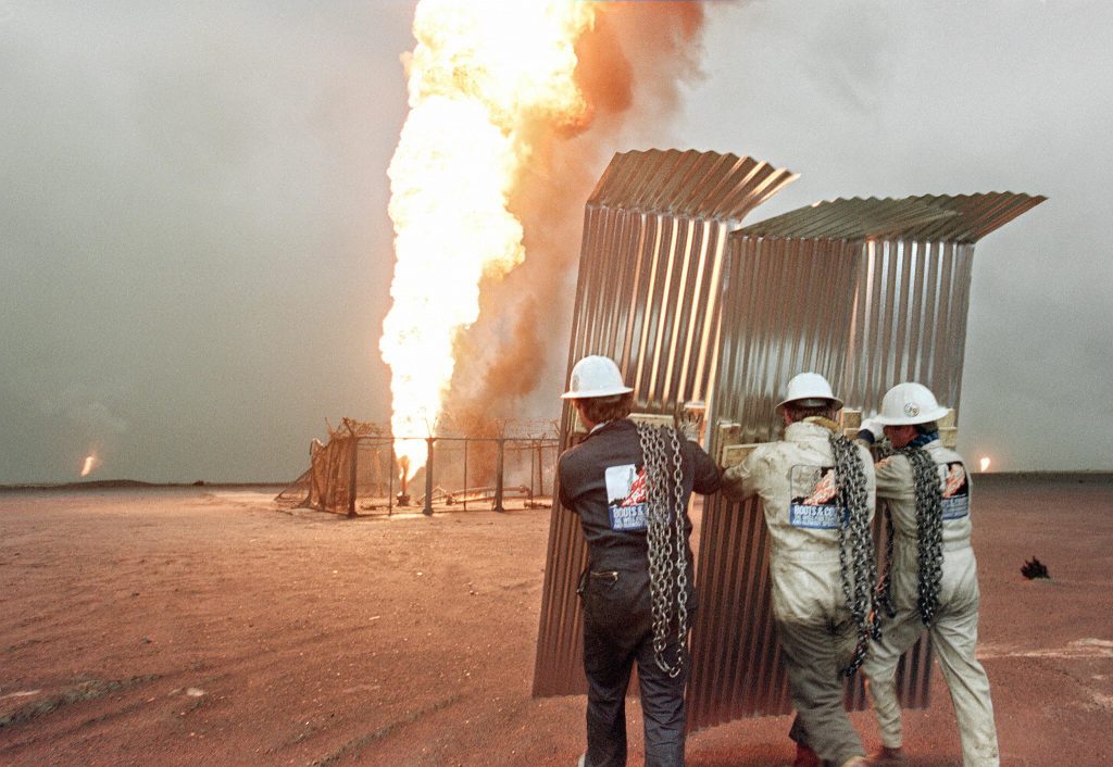 Iraqi oil well fires