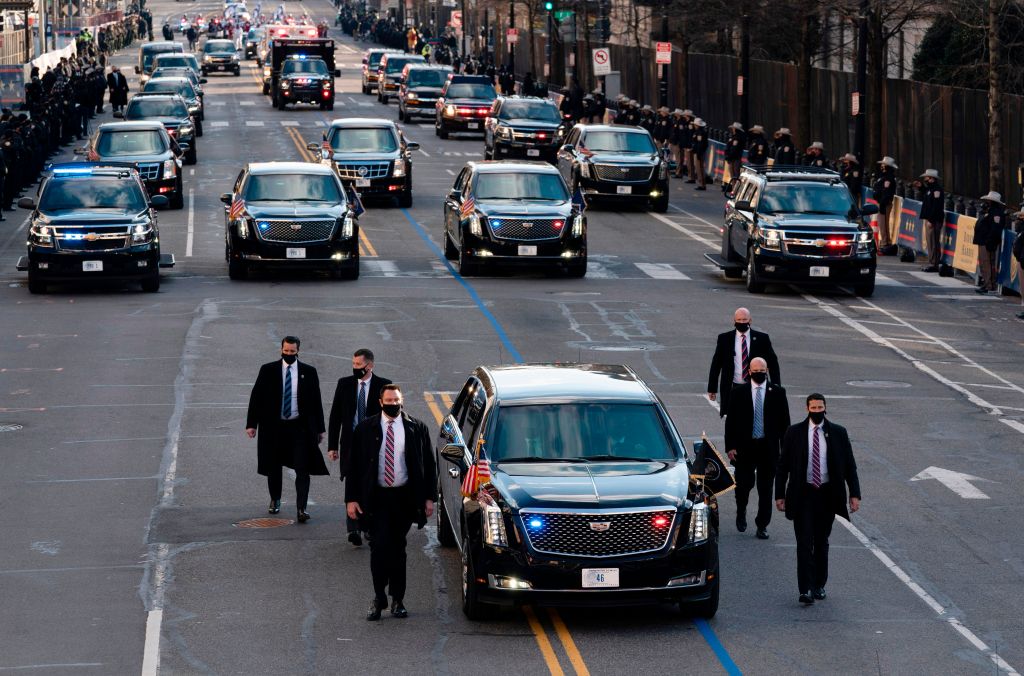 A fleet of government vehicles brings Joe Biden to the presidential inauguration, he signed an executive order to transfer the U.S. government into zero emissions vehicles by 2035.