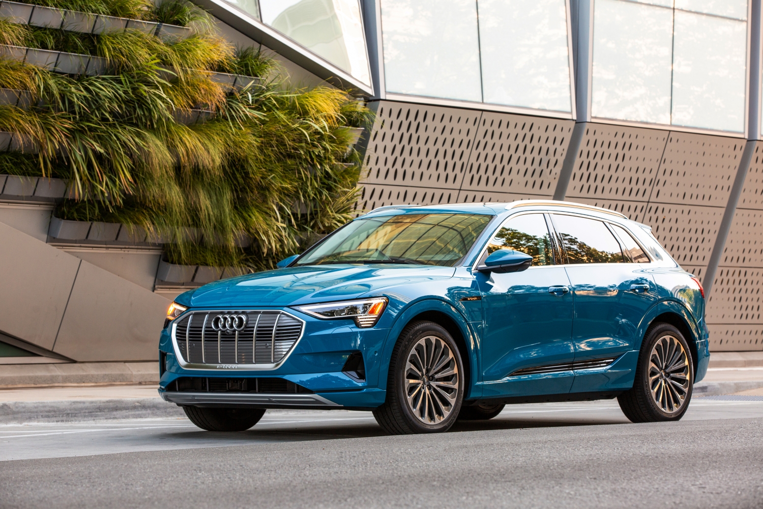 The 2021 Audi e-tron is one of the 10 best cars of 2021 that no one buys