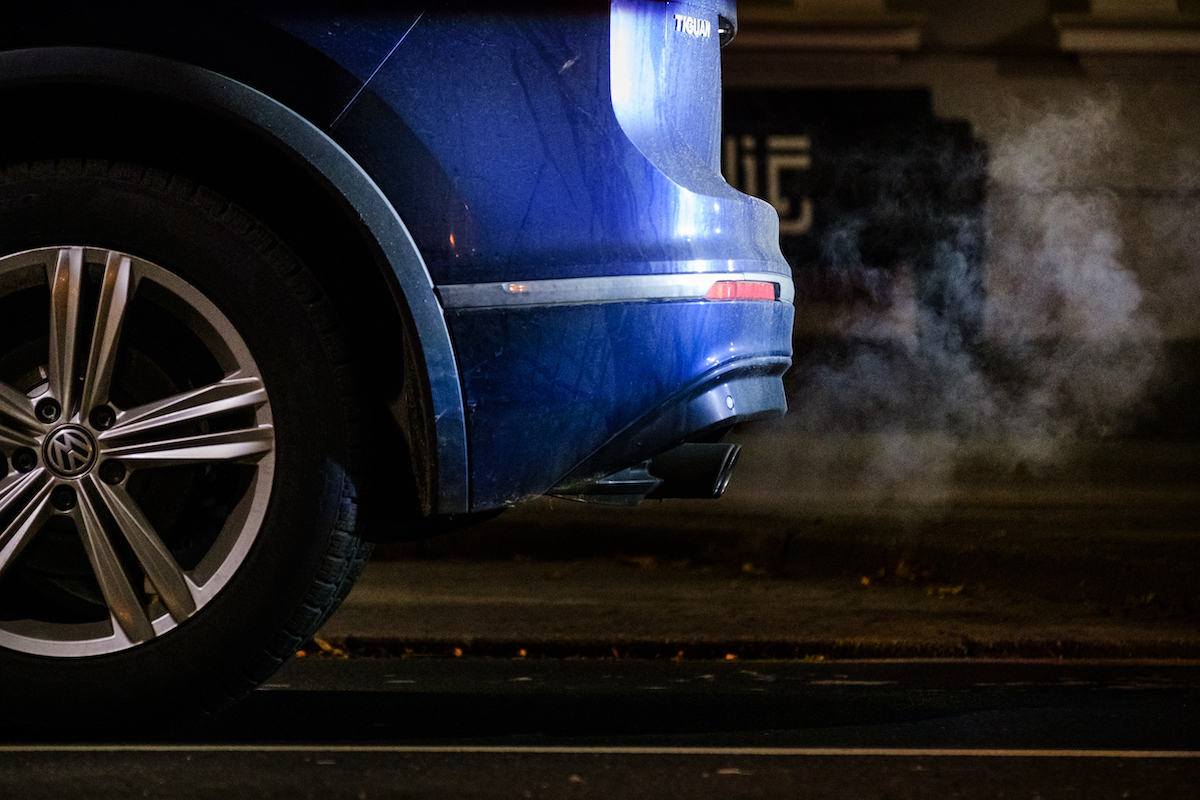 Emissions come from the exhaust pipe of a Volkswagen Tiguan