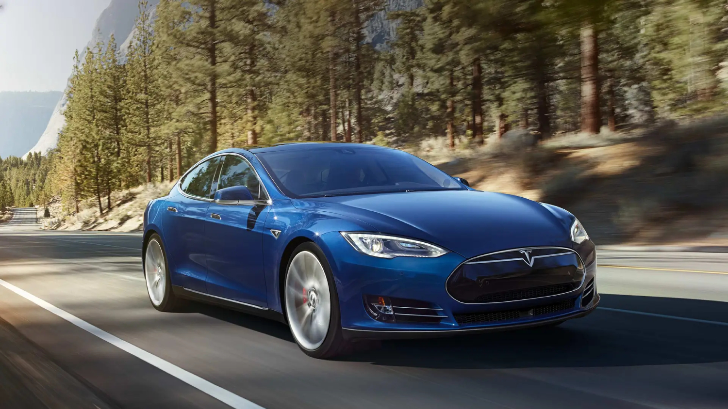 How does the 2015 Tesla Model S 70D hold up?