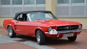 A red 1967 Ford Mustang convertible at the 2017 Ebreichsdorf-Classic Old-Timer Rally