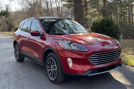 The 2021 Ford Escape PHEV Is Seriously Underrated