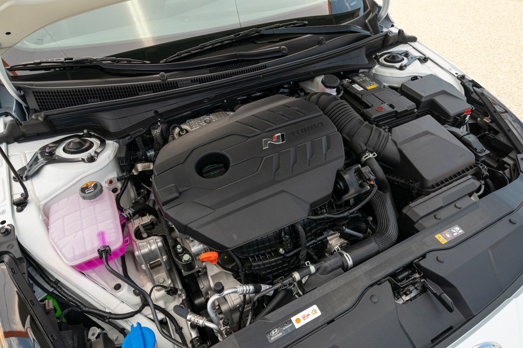 2022 Hyundai Elantra N engine