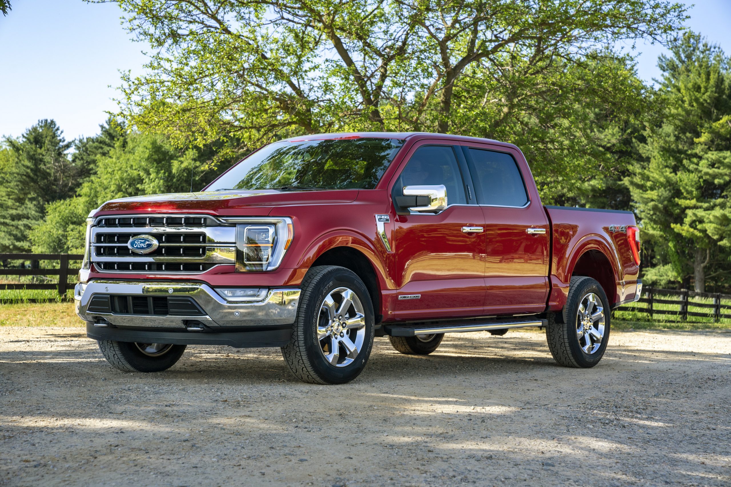 See how this 2022 Ford F-150 Lariat compares to the Ram 1500 Laramie | Ford Motor Company
