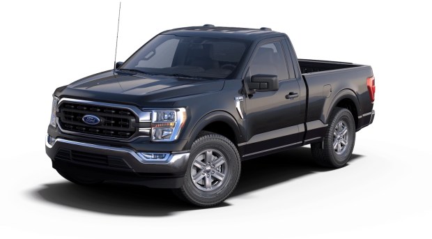 2022 Ford F-150 XL vs Ram Classic: Here’s How Much Pickup Truck You Get for $30k
