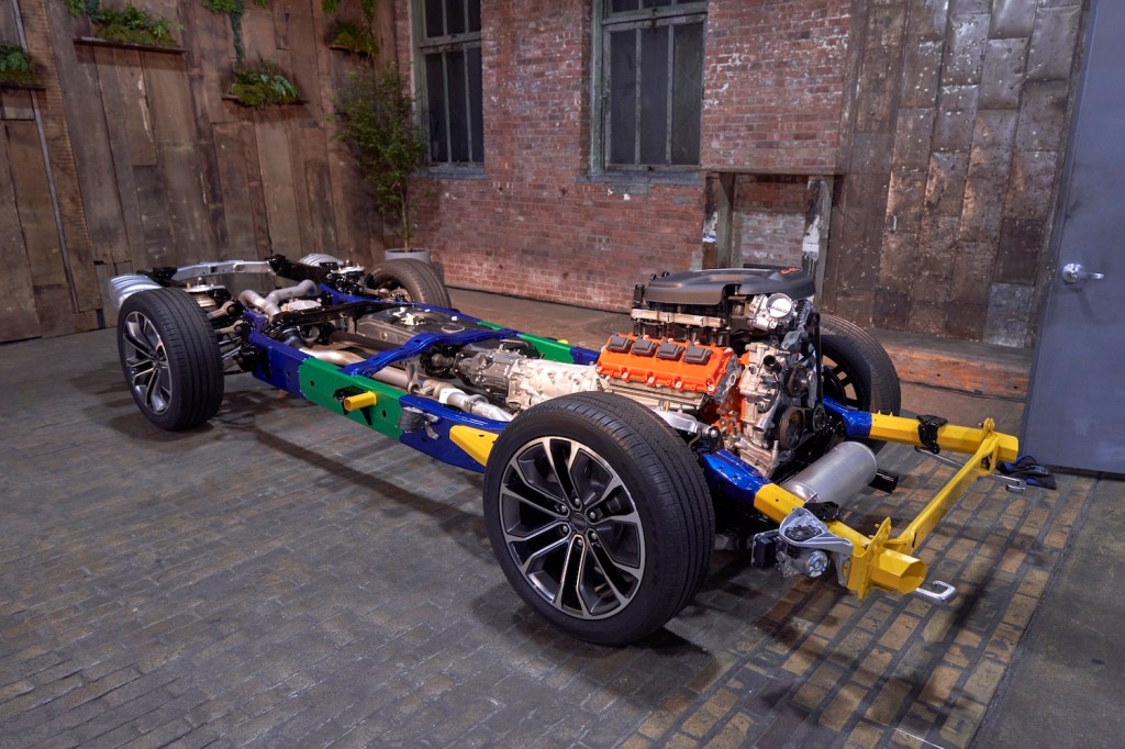 2022 Grand Wagoneer Jeep chassis is shared with the Ram 1500 | Stellantis