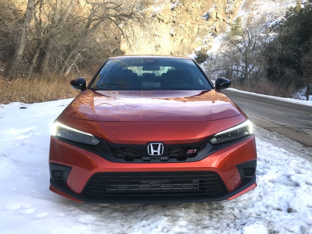 A front shot of the 2022 Honda Civic Si for our full review