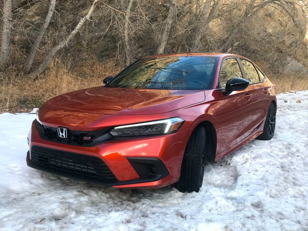 2022 Honda Civic Si front shot in the snow for our full review.