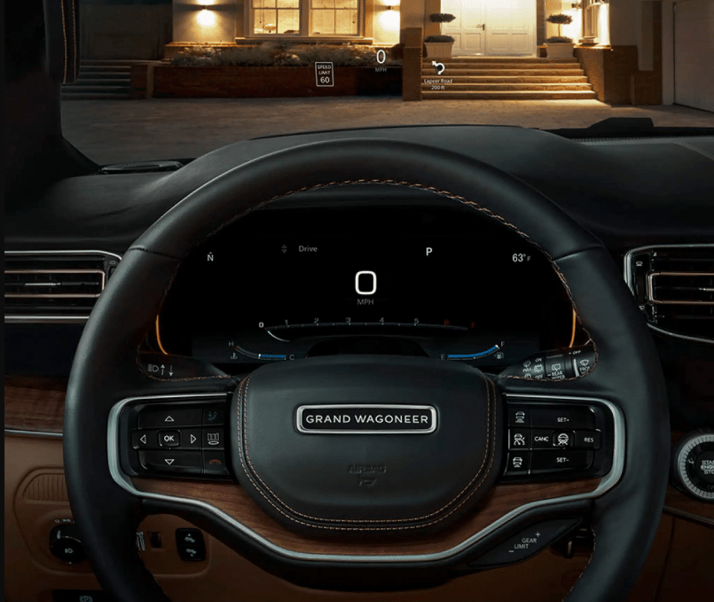 2022 Jeep Grand Wagoneer head-up display