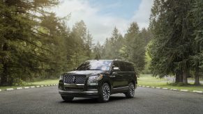 2022 Lincoln Navigator Manhattan Green Black Label