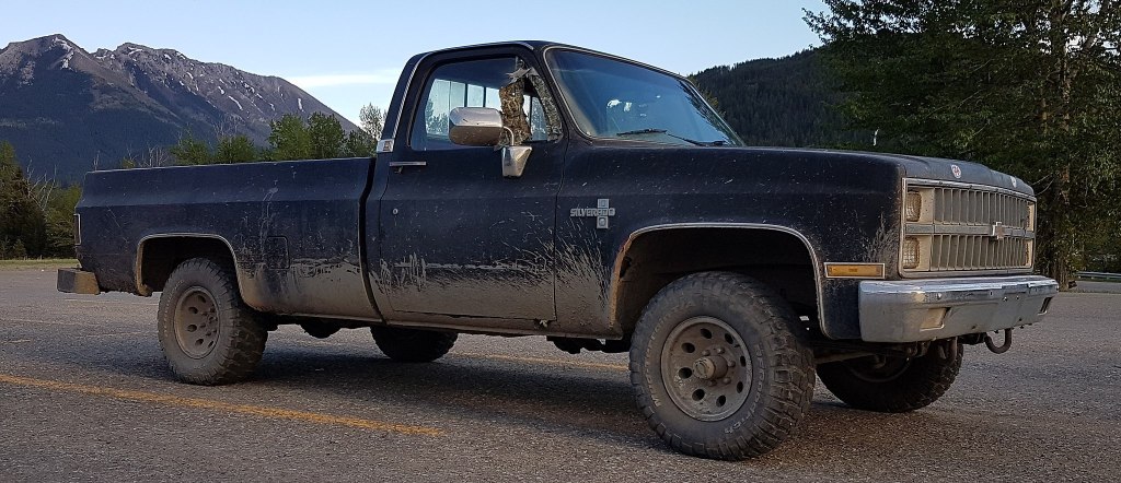 This '80s Chevrolet K-10 is a perfect option for a cheap pickup truck that would serve as an good hunting truck