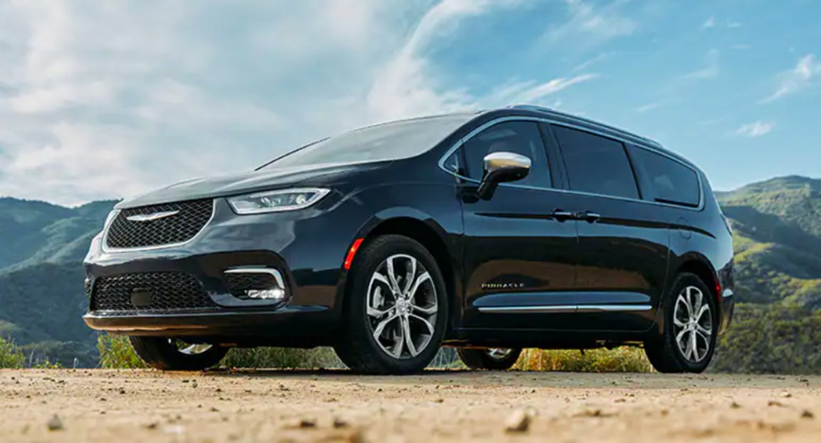 4 Best Minivans for Road Trips in 2022