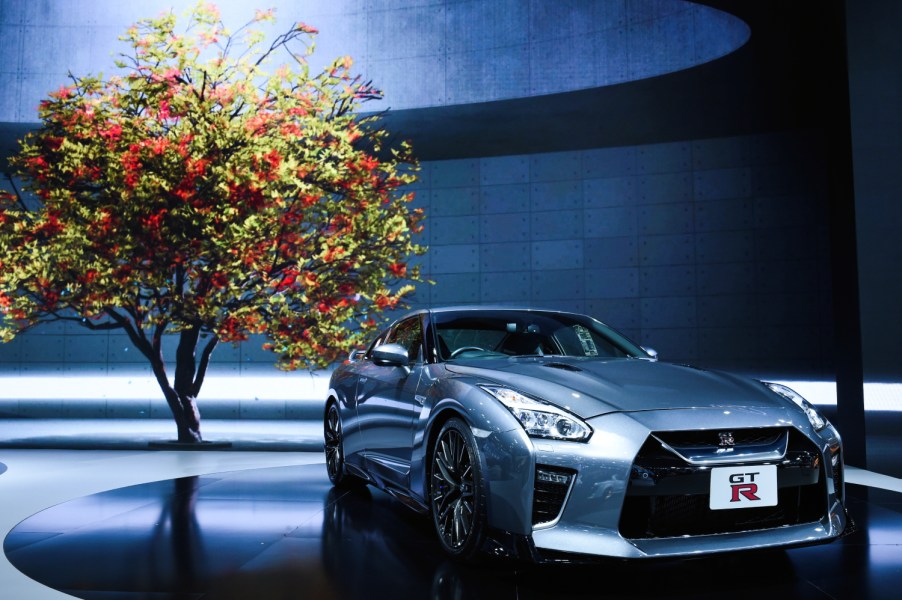 These new cars like the Nissan GT-R need a redesign