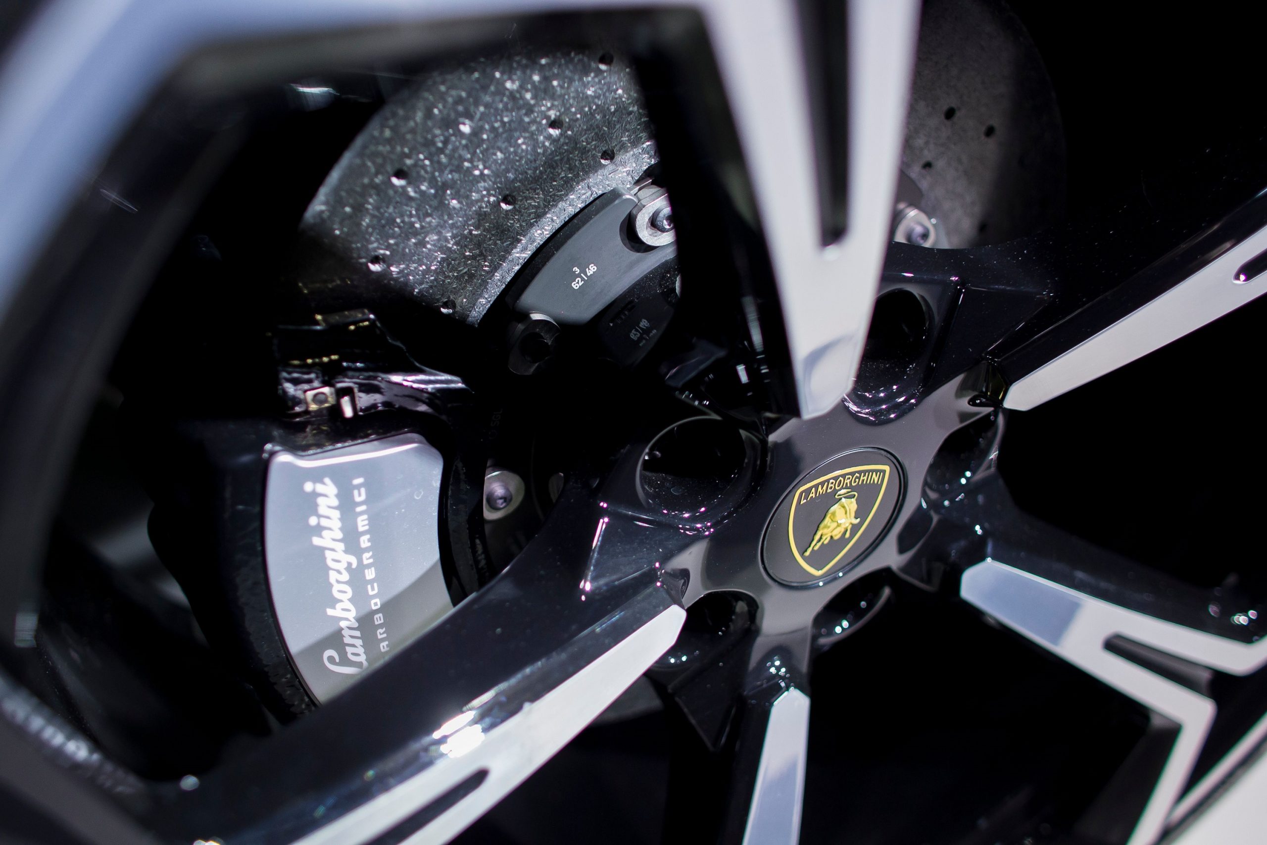 The Brembo carbon ceramic brakes on a Lamborghini