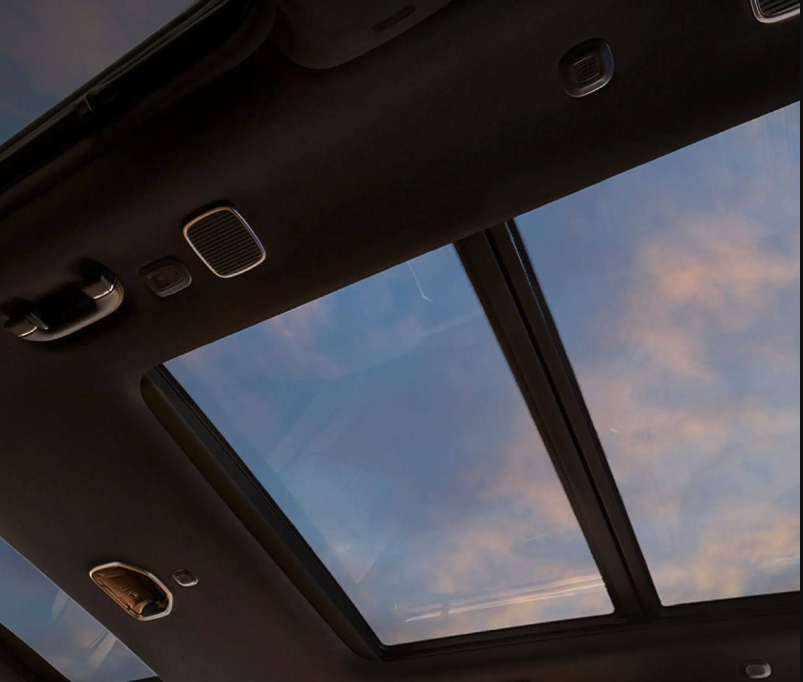 2022 Jeep Grand Wagoneer tri-pane sunroof
