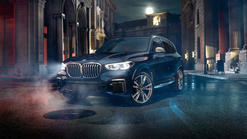 The 2022 BMW X5 is one of the SUVs with the best results in Consumer Reports' road tests