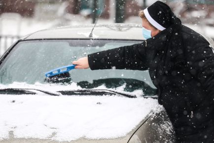 Video Proof of Why You Should Clean ALL the Snow off Your Car
