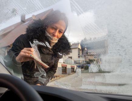 How to Defrost a Frozen Car Window