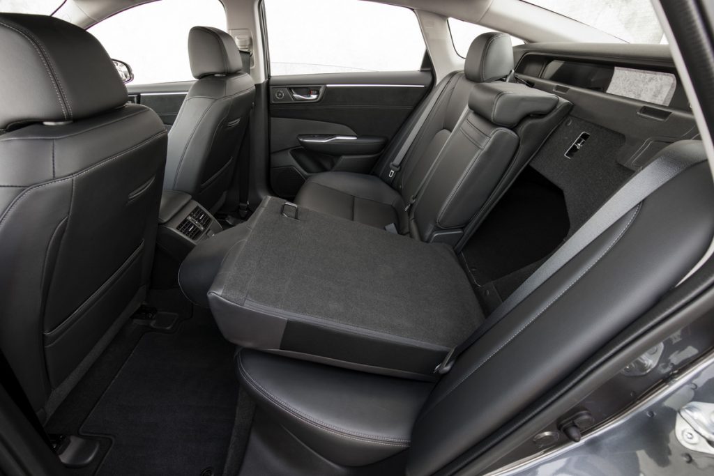 2021 Honda Clarity Plug-In Hybrid rear seat