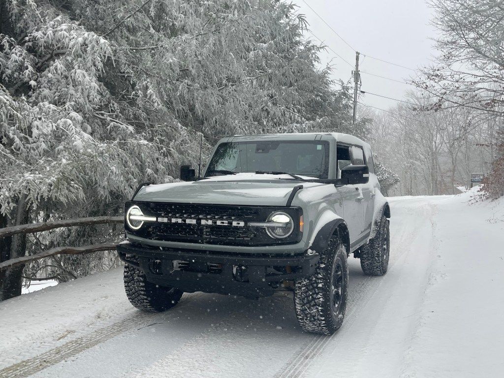 2021 Ford Bronco in snow