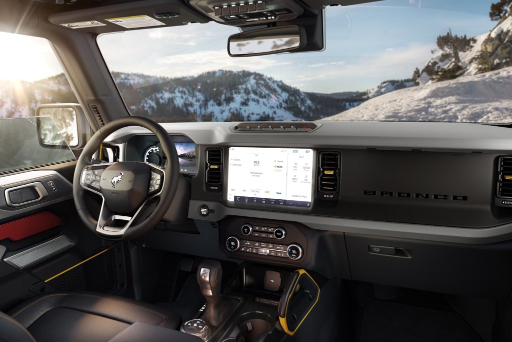 2021 Ford Bronco interior, it uses one of the best infotainment systems of 2022, according to Forbes.