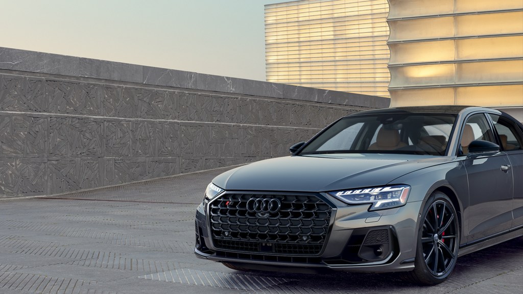 2022 Audi S8 front grille