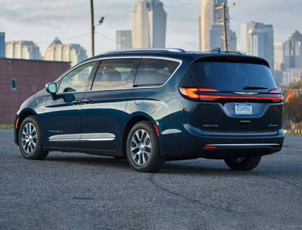 Don’t Plug In Your Chrysler Pacifica Hybrid Until Further Notice Says Mysterious Chrysler Recall