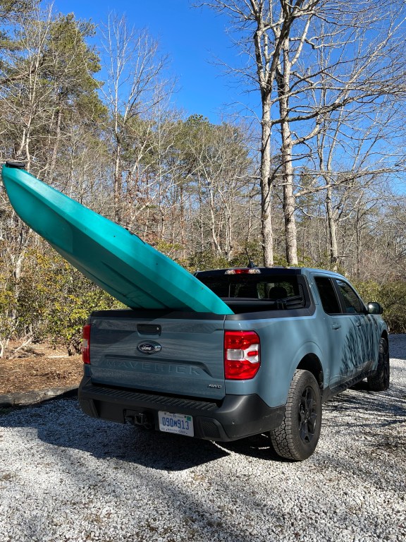 2022 Ford Maverick with 10' kayak 
