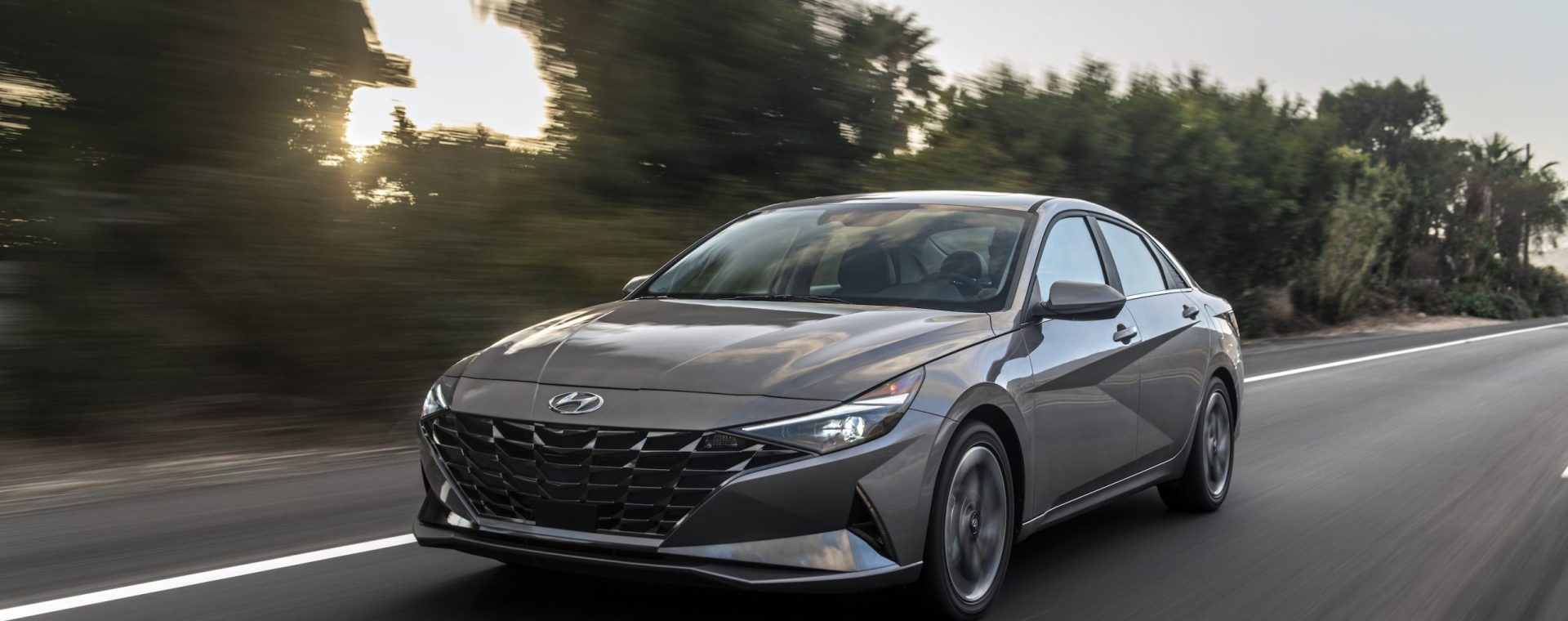 2022 Hyundai Elantra hybrid