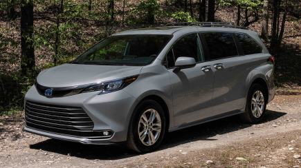 Is the 2022 Toyota Sienna Platinum Worth the Extra Cash?