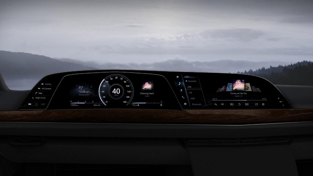 Cadillac Escalade new 38-inch OLED Screen 