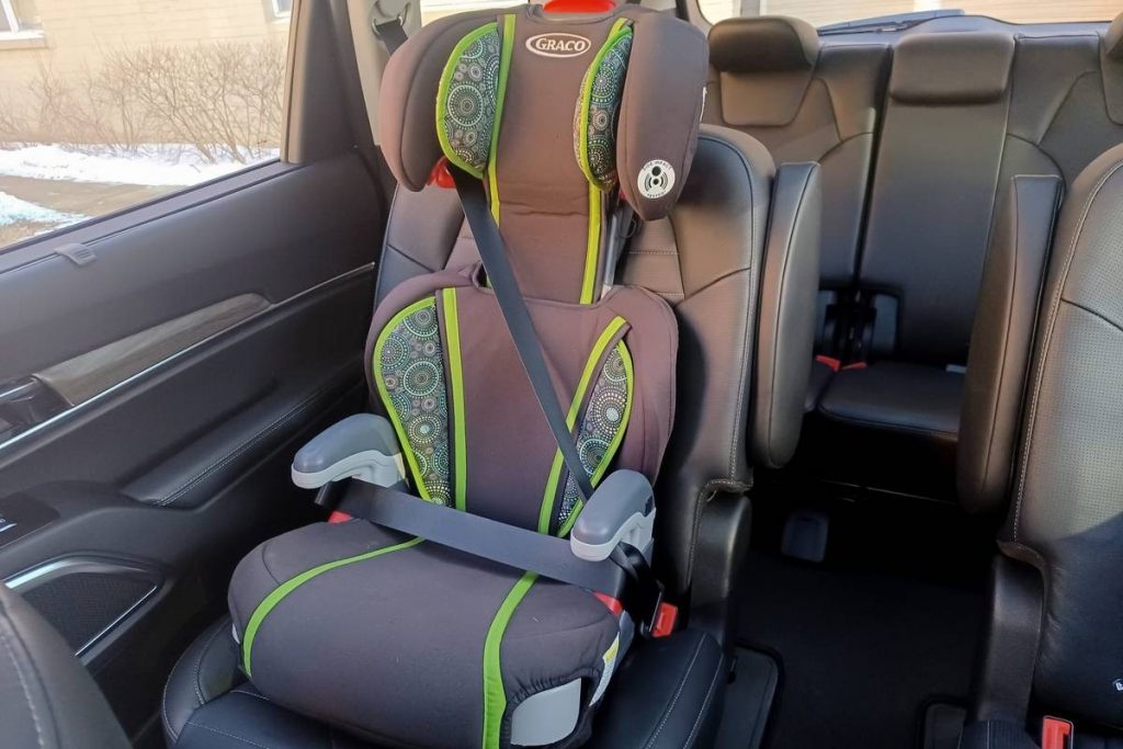 Do Car Seats Fit Well in the 2022 Kia Telluride?