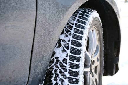 Does Lowering Tire Pressure Help You Get Traction in Snow?