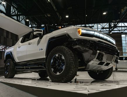 How Much Does the 2022 GMC Hummer EV Battery Weigh?