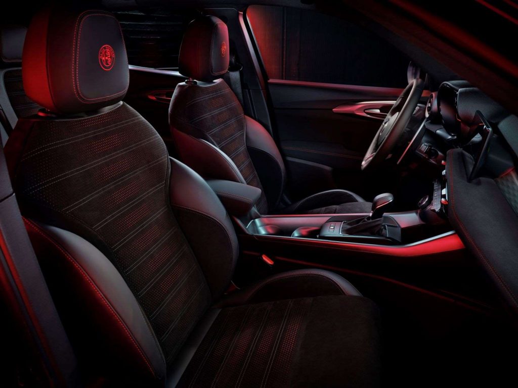 Dashboard and front seats in 2023 Alfa Romeo Tonale