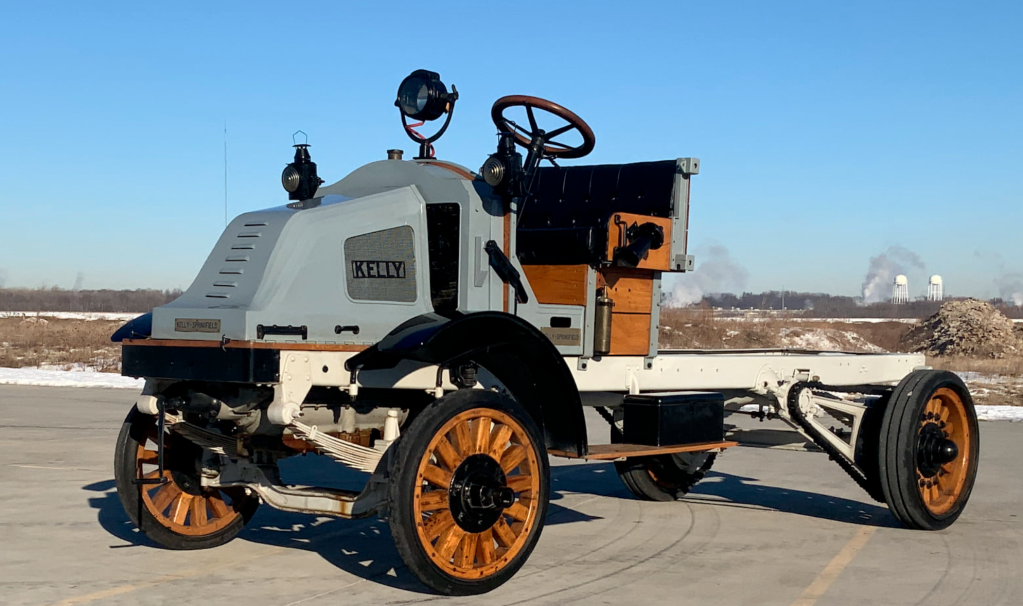 Mecum vintage truck auction