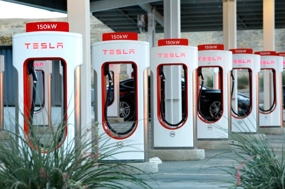 Non-Tesla electric vehicles can charge at Tesla Superchargers in France and Norway